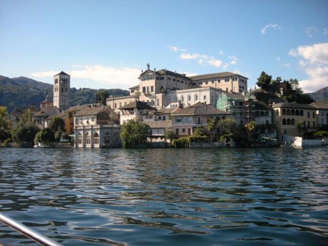 Lake Orta Openspace Garden Beach Pettenasco Bagian luar foto
